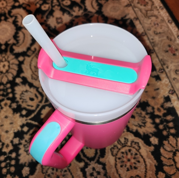 Stanley Pink Tumbler with Handle - Picture 3 of 4